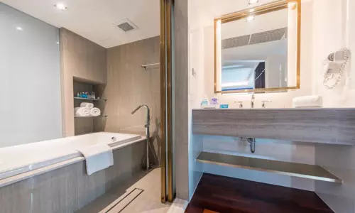 هتل ای وان رویال کروز پاتایا